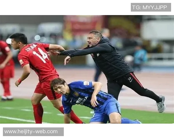 天津权健与上海上港激战正酣谁将赢得这场中超焦点之战